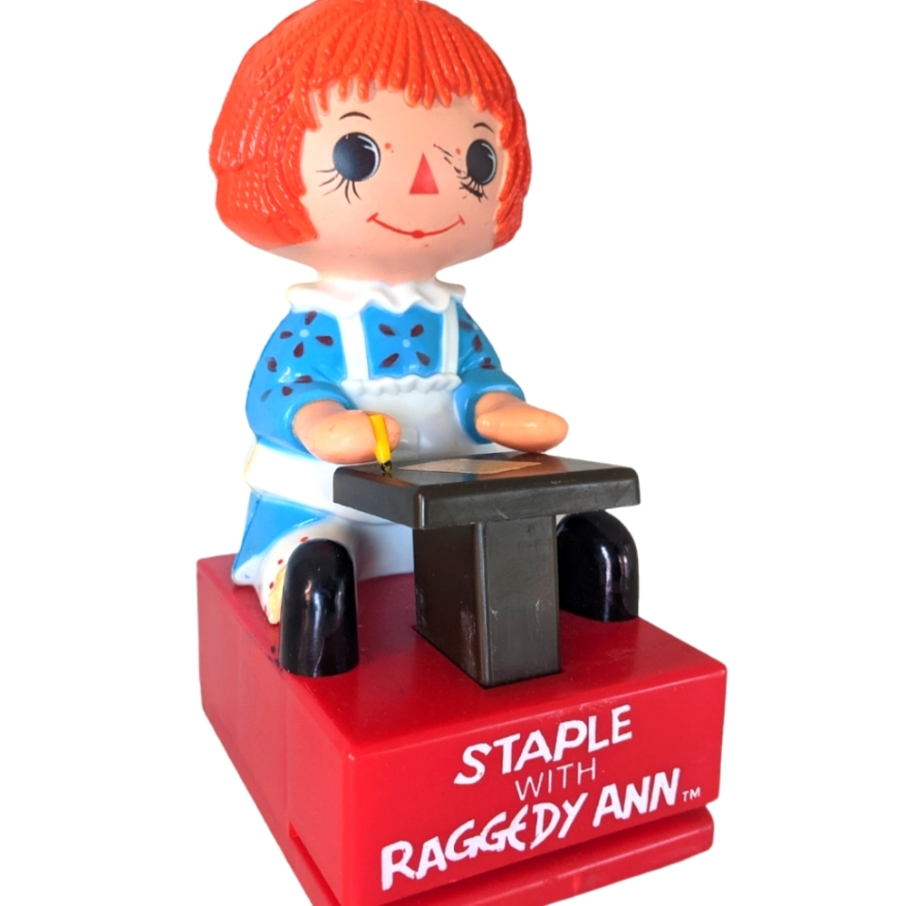 Vintage 1975 Raggedy Ann Love note Stapler